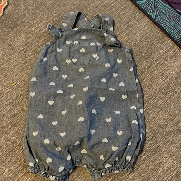 Set of 3 overall rompers size 12M - Picture 6 of 7